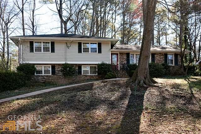 1st image of 2960 Shillingford Ct SE