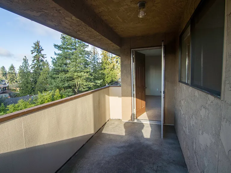 Kelsey House Apartments — Photo 13