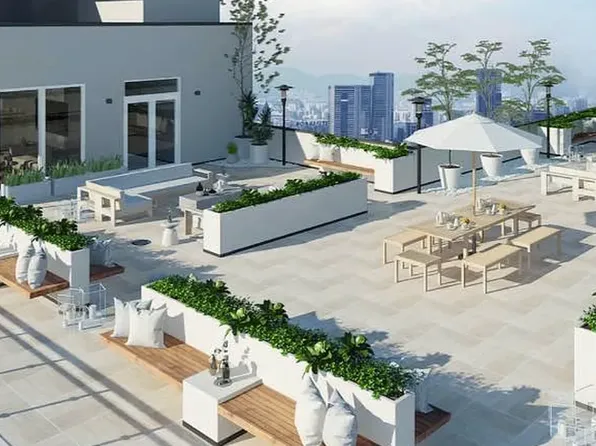 27-17 42nd Road image 9 of 10