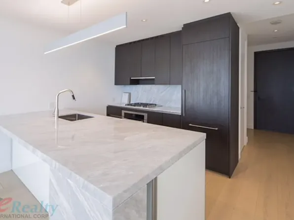 15 Hudson Yards image 3 of 22