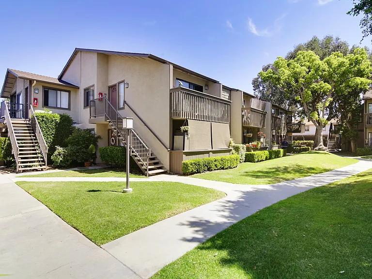 Westlake Village — Photo 9