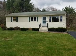 529 Cooper Rd, Northbridge, MA 01534