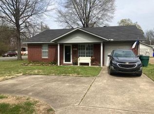 2038 Caldwell St, Conway, AR 72034