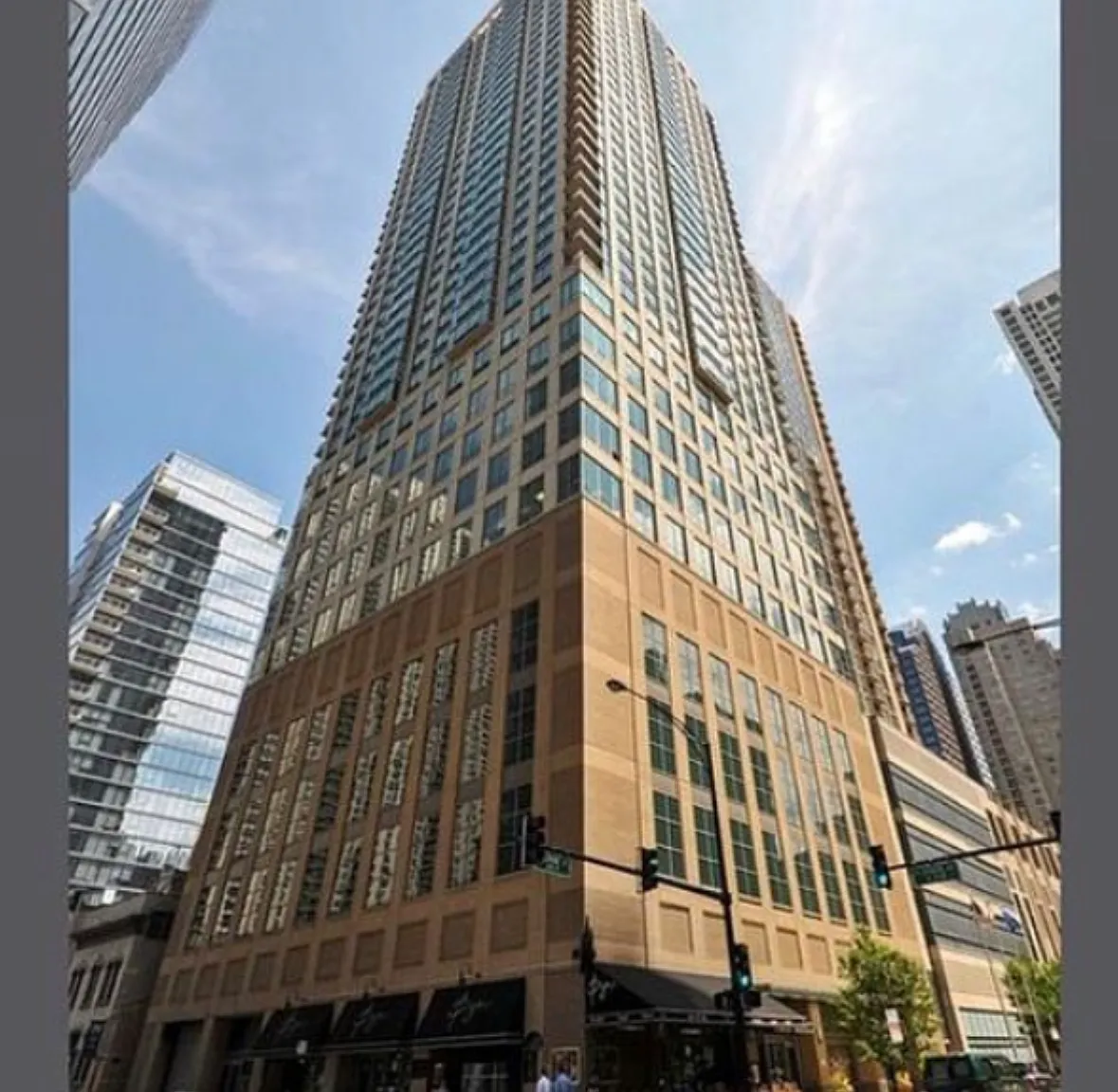 1 bed, 800 sqft, $2,600 — Photo 1