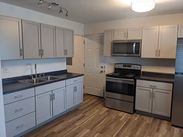 204 E Kildare Ave — Photo 10