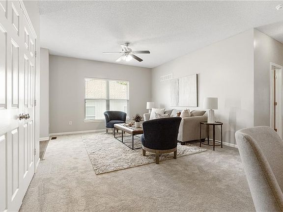 4th image of 3315 N 103rd Ter