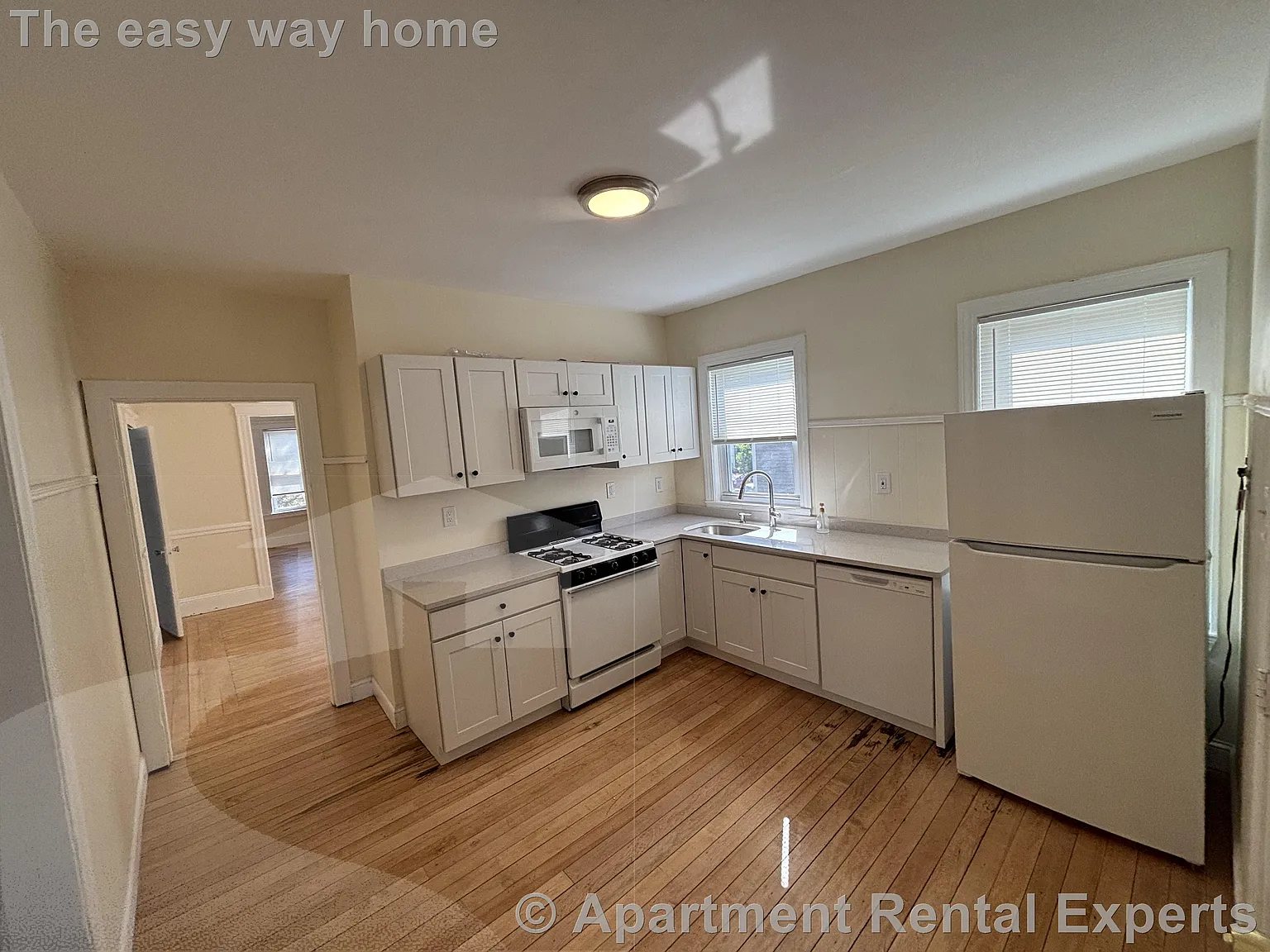 3 bed, 1350 sqft, $3,750 — Photo 1