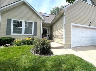 4300 S Coachman Dr #92, Independence, MO 64055