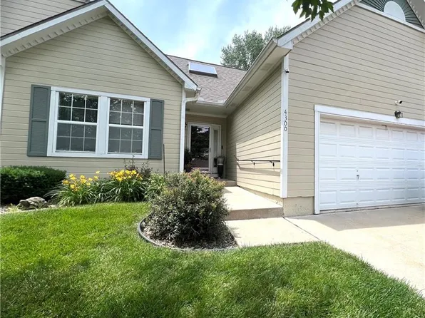 4300 S Coachman Dr #92, Independence, MO 64055