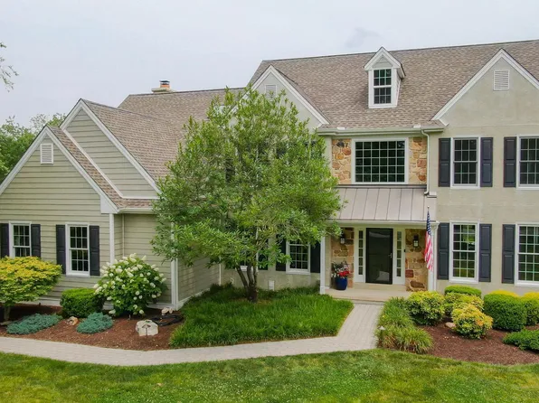 982 Regimental Dr, West Chester, PA 19382