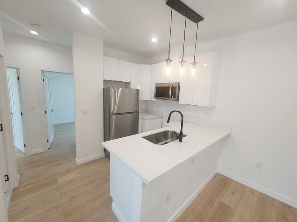10940 Oxnard St #10942-1/2