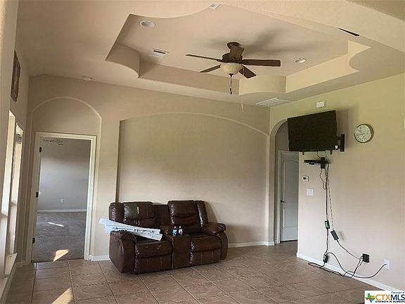 4th image of 208 Swenson Dr