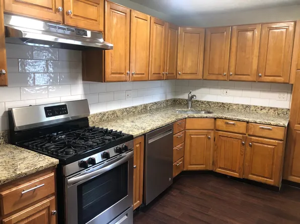 841 S 10th St, Allentown, PA 18103