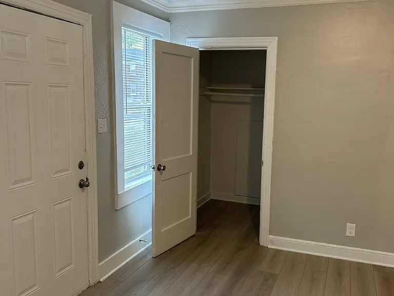 2406 Forest Ave #2406 — Photo 3