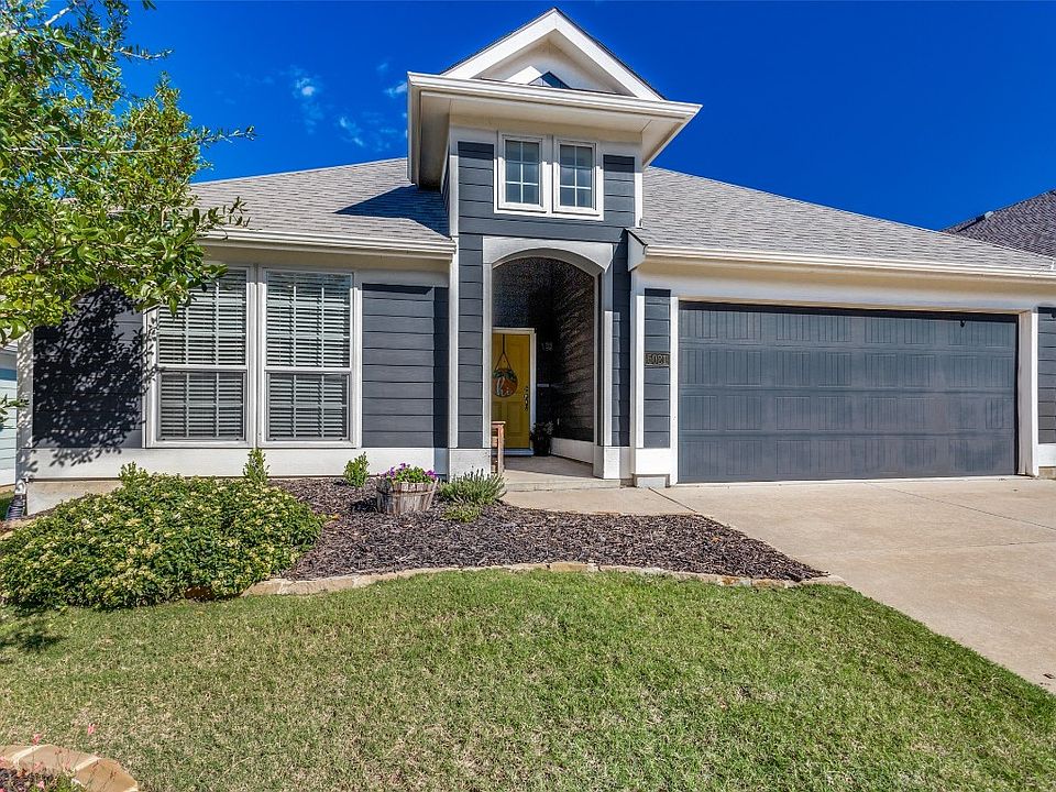 1st image of 5021 Holliday Dr