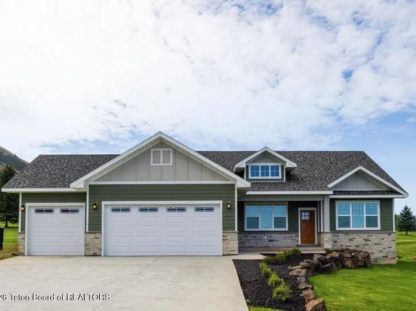 127 E Papworth Ln, Afton, WY 83110