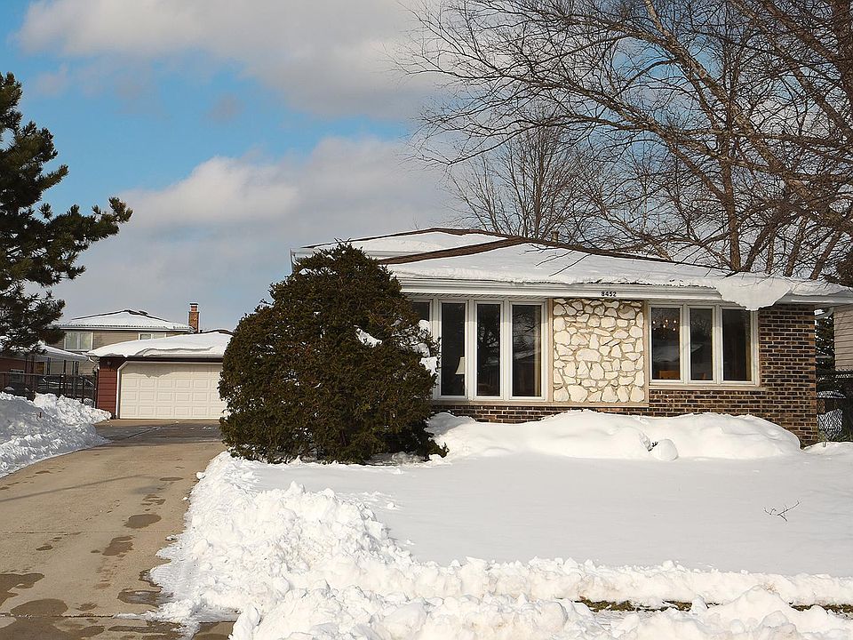 1st image of 8452 Surrey Dr