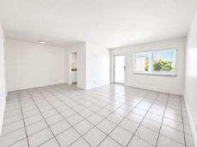 1857 Jefferson St, Hollywood, FL