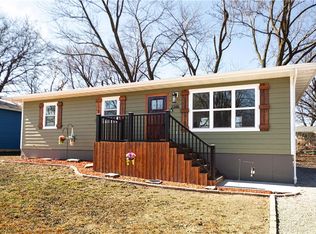 1106 Clayzell Dr, El Dorado Springs, MO 64744