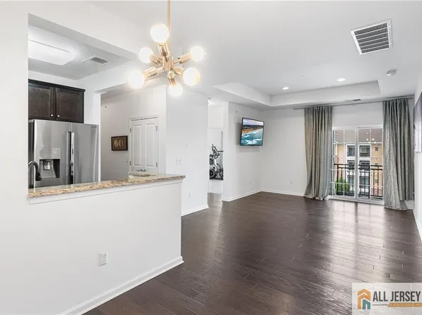 745 Strassle Way, South Plainfield, NJ 07080