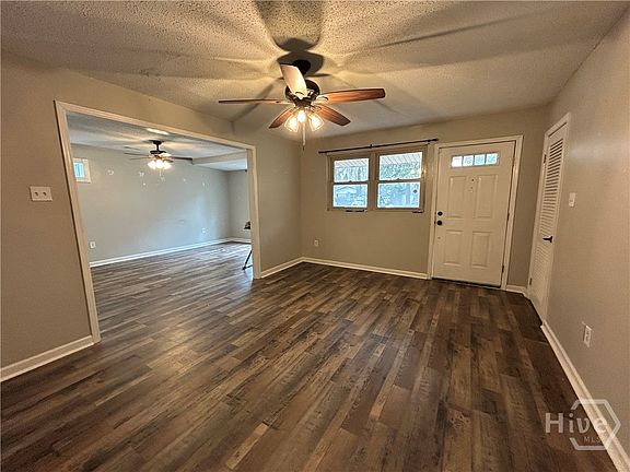 4th image of 321 Sharondale Rd