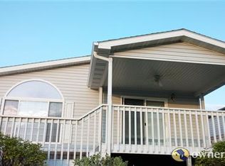1215 Wood Duck Rd, Arnolds Park, IA 51331
