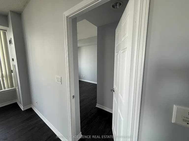 388 Prince Of Wales Dr #3306 — Photo 9