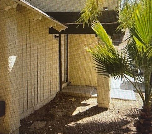 3rd image of 4760 Woodridge Rd