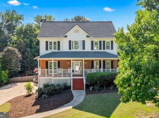 1325 Willow Tree Dr, Woodstock, GA 30188