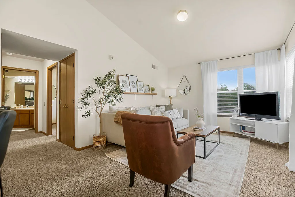 Reserve at Moonlight — Photo 1