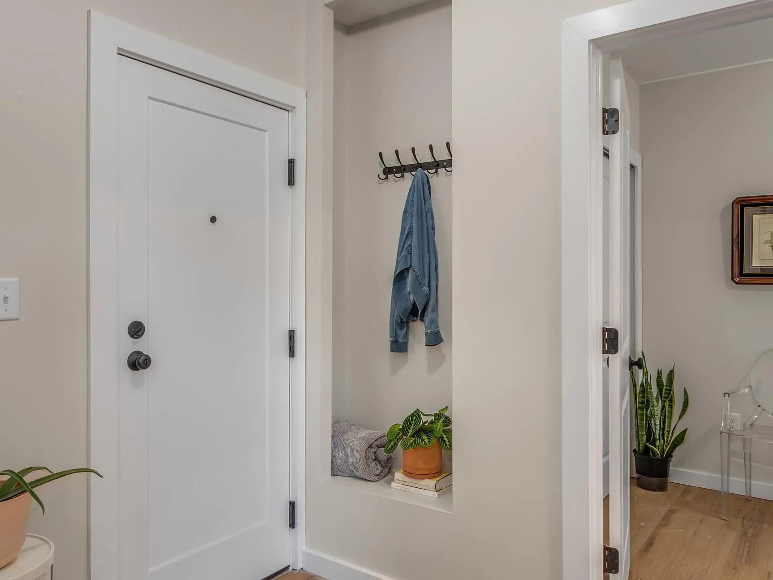 1 bed, $895 — Photo 2