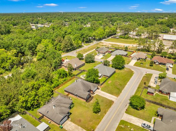 6809 Westwind Dr, Biloxi, MS 39532