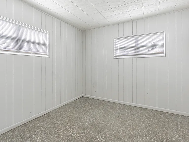 8706 Ruth Pl — Photo 7