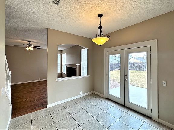 4th image of 7105 Royal Gate Dr