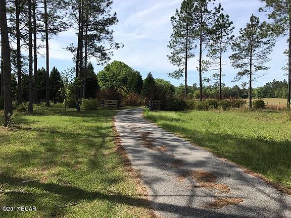 2nd image of 2549 Breezy Ln