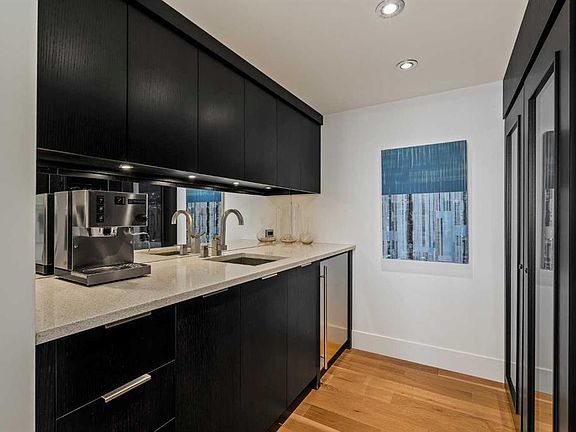 5th image of 330 E 26th Ave SW #1706