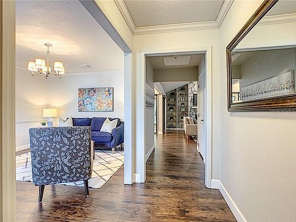 3rd image of 477 Cardinal Oaks Ct