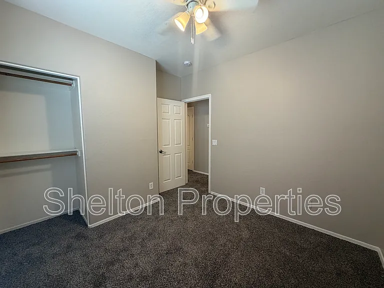 15818 N 25th St #110 — Photo 12