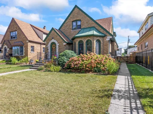 3354 South 11th STREET, Milwaukee, WI 53215