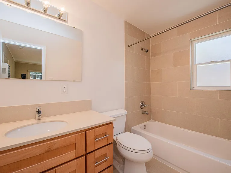 906 Villa Ave #1 — Photo 4