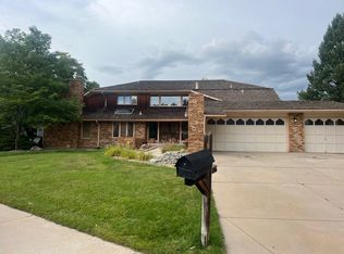 8167 W Chestnut Ave, Littleton, CO 80128