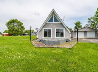 51 S Shrs, Sullivan, IL