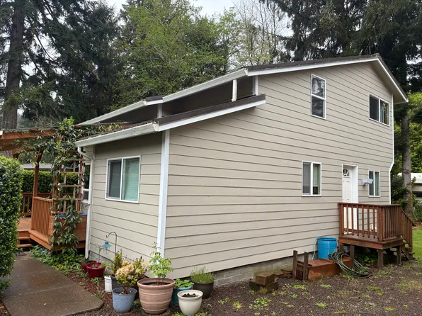 24 N Trout Ln, Otis, OR 97368