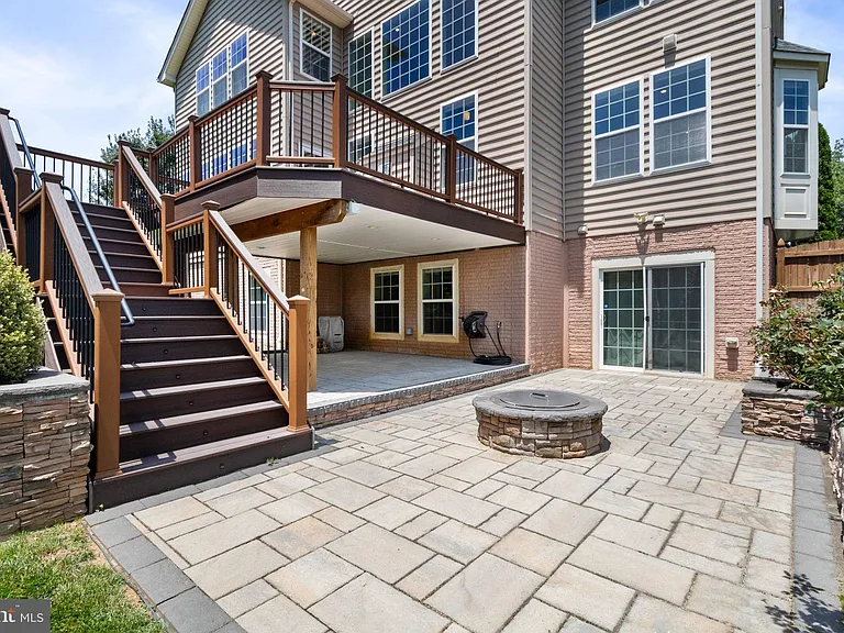1407 Preserve Ln — Photo 34