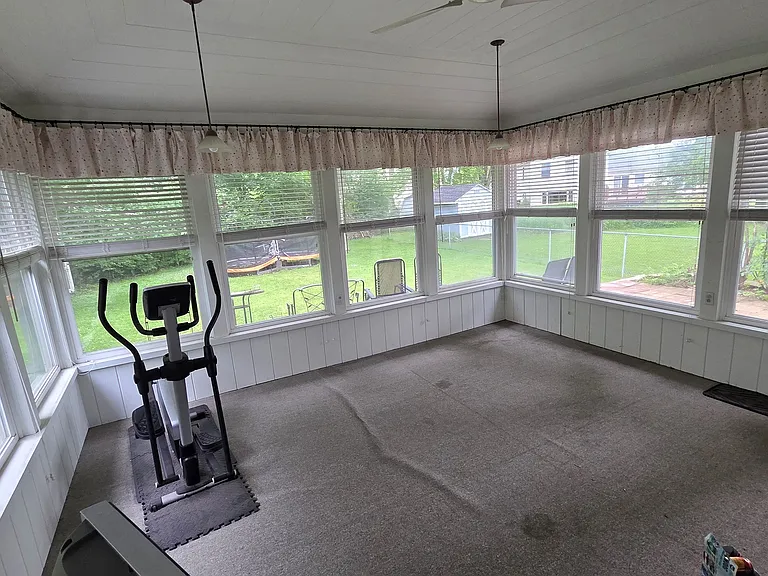 276 Continental Ln — Photo 19