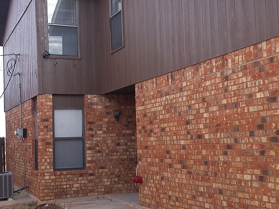 2nd image of 4031 NW Ozmun Ave