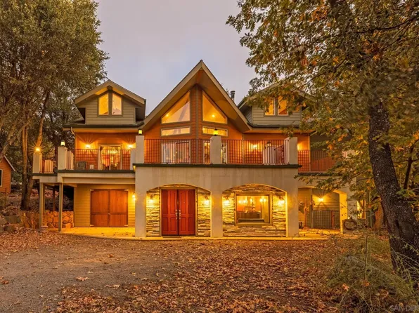 3217 Pera Alta Dr, Julian, CA 92036