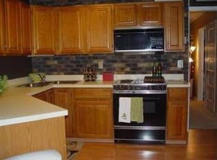 2004 Lakeway Dr, Holland, MI 49423