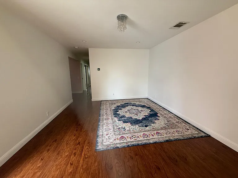 2739 Sugarplum Dr — Photo 8