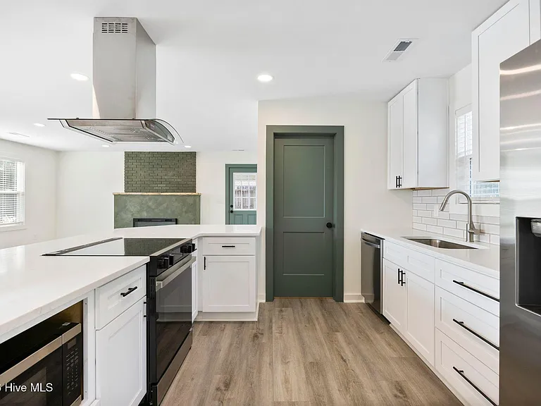 757 Silver Lake Rd — Photo 12